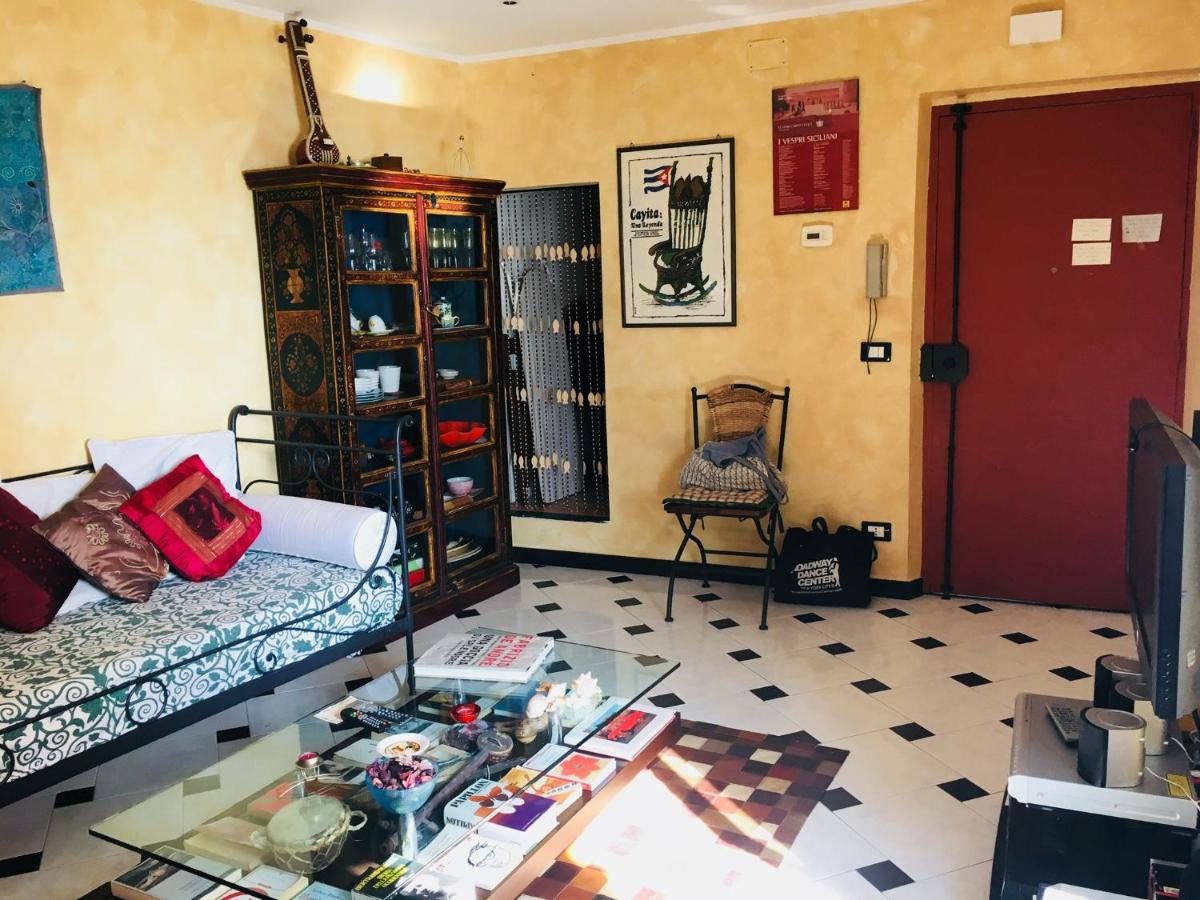 Romantic Sea View Flat In Apartment Genoa
